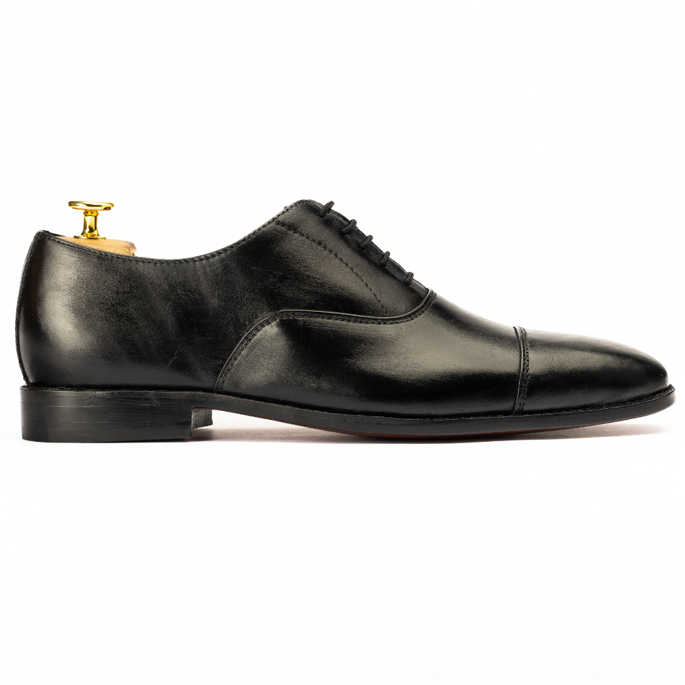 The Tavin | Straight-Cap Oxford