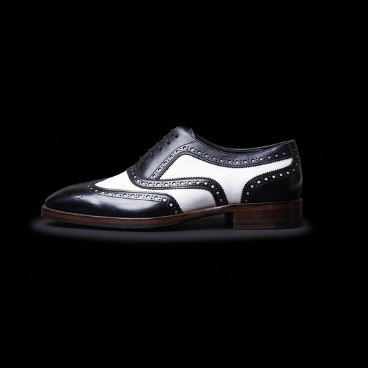 Spectator Wingtip Oxford Black & White