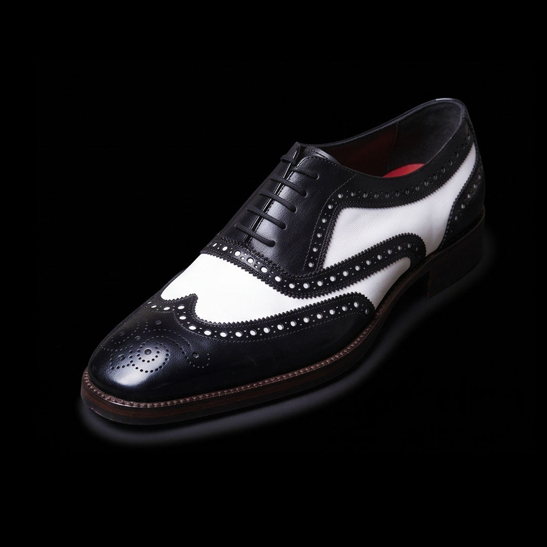 Spectator Wingtip Oxford Black & White