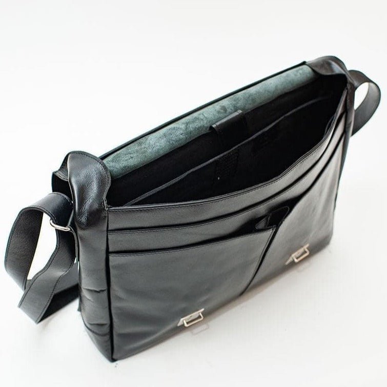 Coarse Leather Messenger - Black